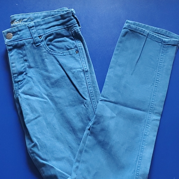 Old Navy Skinny Jeans - Picture 5 of 5